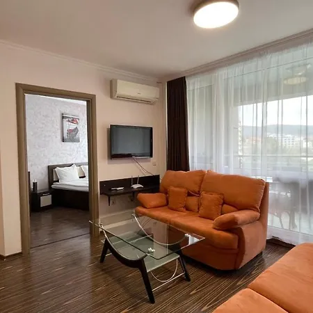 Plaza 17 * Слънчев бряг