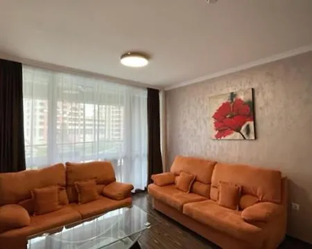 Апартамент Plaza 17